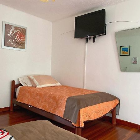 Bed And Breakfast La Uvilla Quito Buitenkant foto