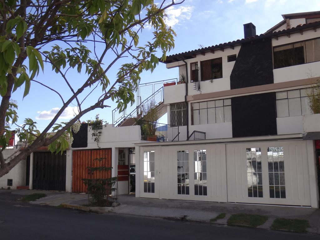 Bed And Breakfast La Uvilla Quito Buitenkant foto