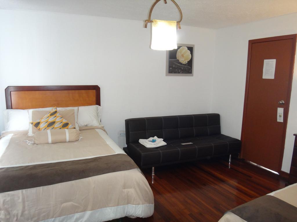 Bed And Breakfast La Uvilla Quito Buitenkant foto
